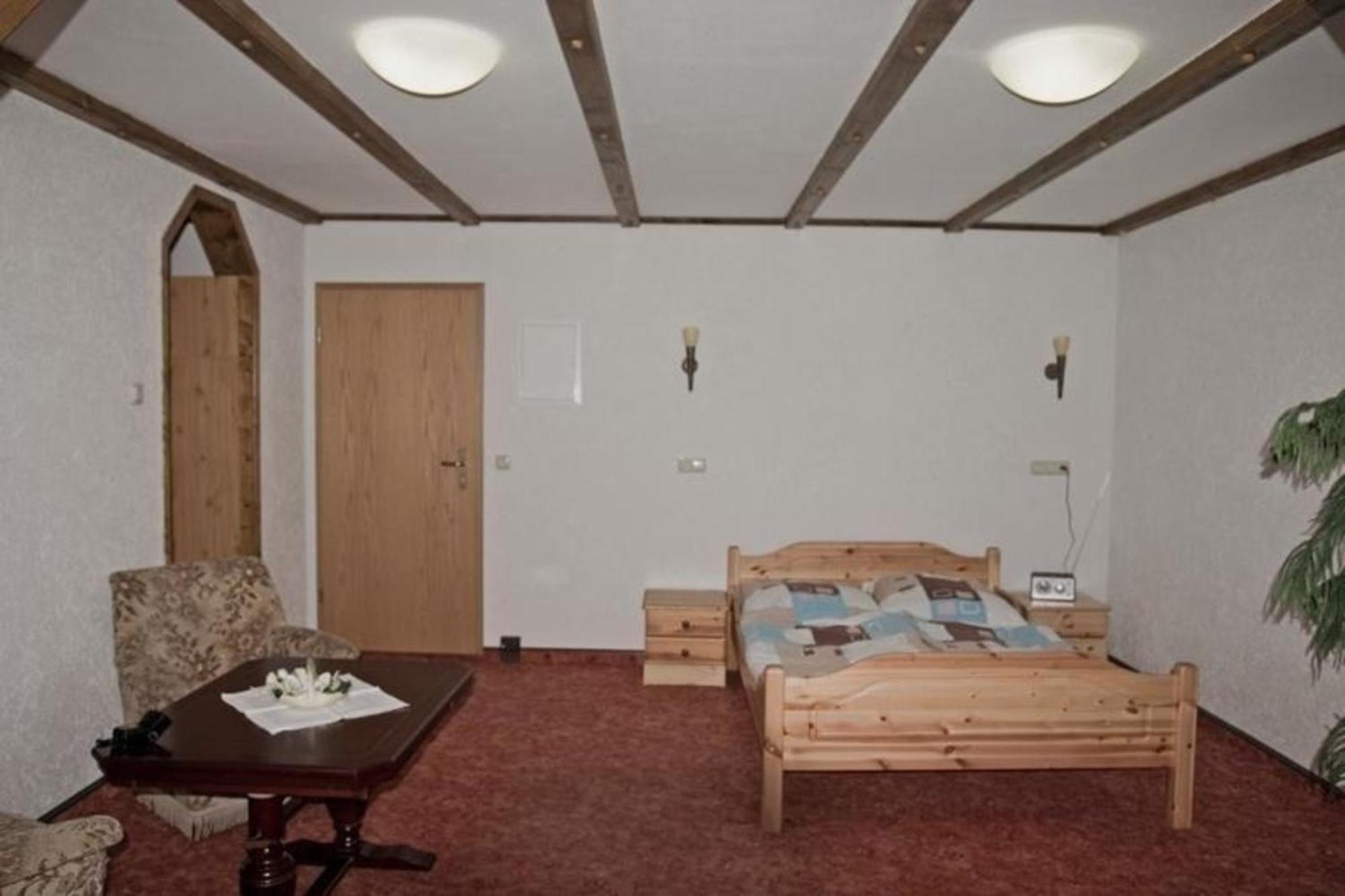 Apartamento Gaestezimmer In Kleiner Ferienanlage Mit Vielen Freizeitmoeglichkeiten Harzgerode Exterior foto